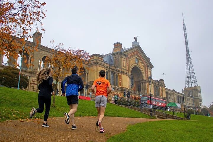 Run London Landmarks: 8K Guided Group Running Tour Along the Thames photo 3
