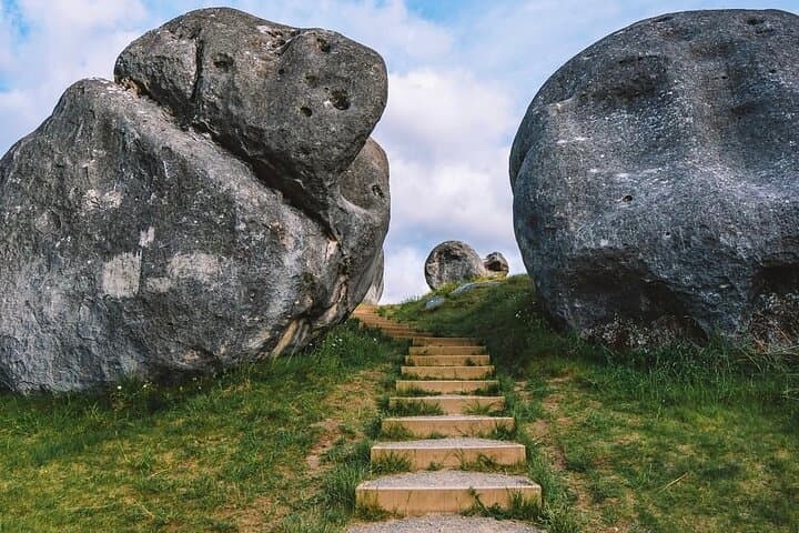 Arthur's Pass Day Trip from Christchurch: Castle Hill, Devil’s Punchbowl & Cave Stream photo 6