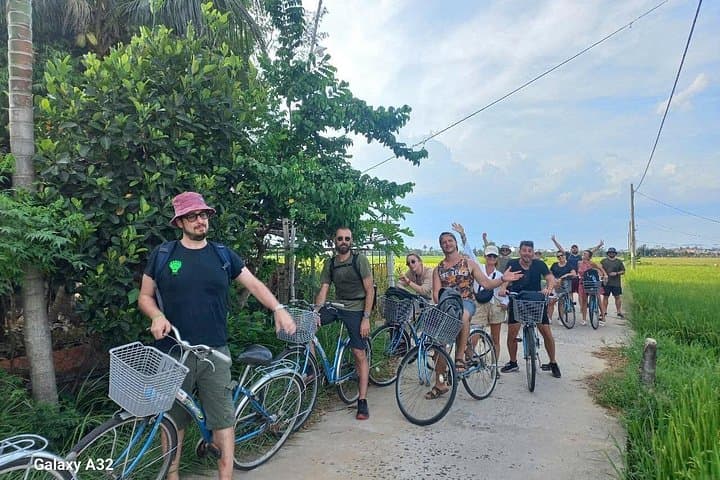 Hoi An Countryside Bike Tour: Basket Boat Ride & Tra Que Cooking Class photo 4
