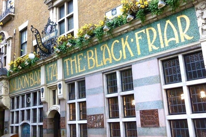 Historical Pub Walking Tour of London — Private Group Pubs & Gin Palaces photo 5