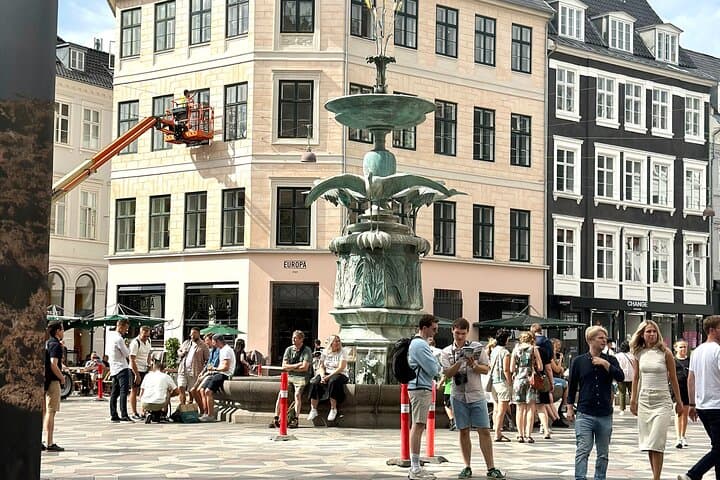 Copenhagen Walking Tour: 10+ Iconic Landmarks & Danish Pastry Tasting photo 3