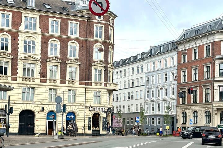 Copenhagen Walking Tour: 10+ Iconic Landmarks & Danish Pastry Tasting photo 4