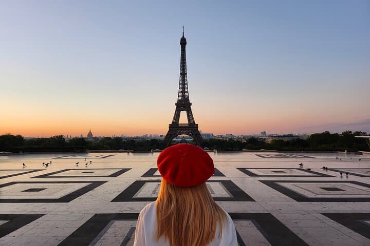 Paris at Dawn: Sunrise Walking Tour from Trocadéro to the Louvre photo 1