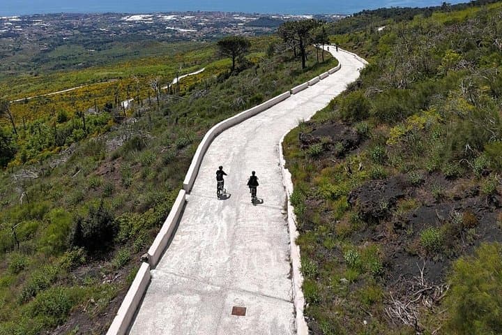 E-Bike and Hike to Mount Vesuvius Crater: Day Tour from Naples photo 2