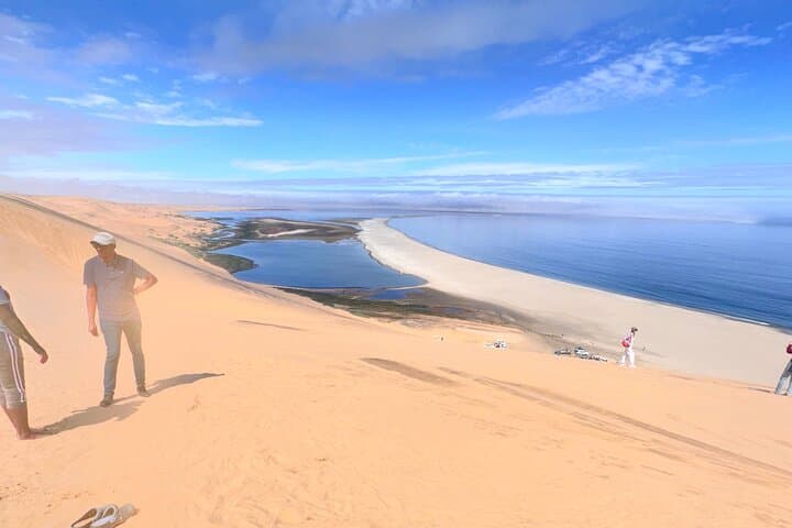 Sandwich Harbour 4x4 Scenic Excursion — Walvis Bay Desert-to-Sea Tour photo 4