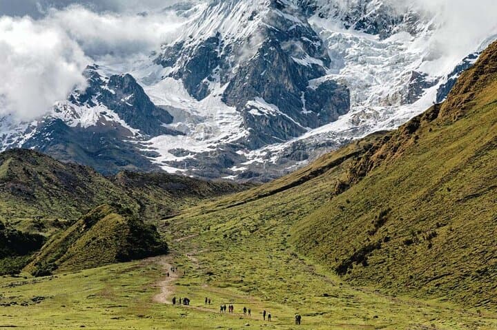 Humantay Lagoon Day Hike from Cusco — Turquoise High-Altitude Trek with Buffet Meals photo 5