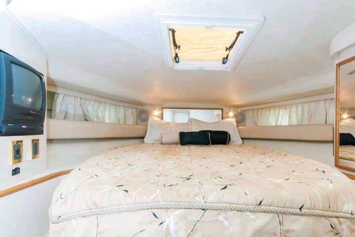 Private Luxury Yacht Charter to Isla Mujeres & Turquoise Reefs from Cancun photo 6
