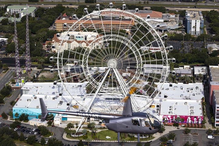 Orlando Helicopter Tour Over Theme Parks & Downtown — Private Family Flight photo 3