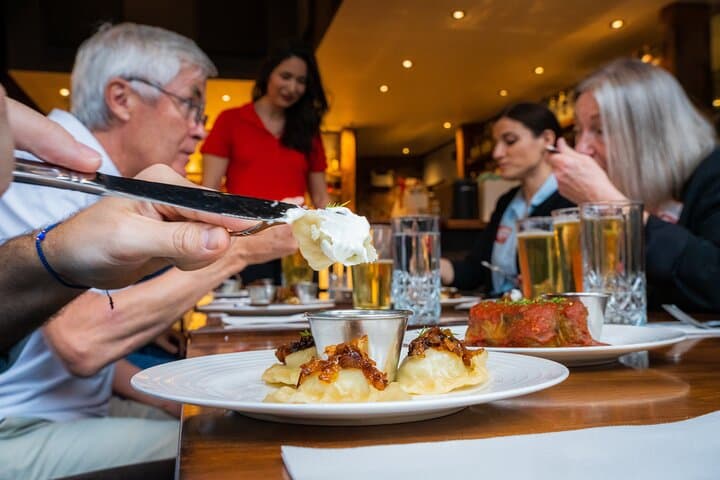 Gastown Gourmet Walking Tour: Food, Steam Clock & Local History photo 4