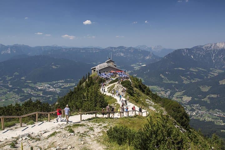 Private Eagles Nest Tour: Skip-the-Line Kehlsteinhaus, WW2 Dokumentation & Bavarian Lunch photo 2