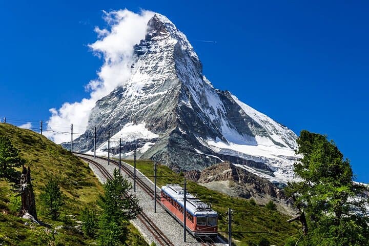 Personally Guided Swiss Train Tour from Zurich — Custom Day Trips by Rail