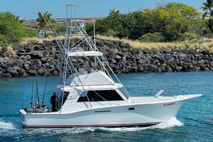 Kona Deep Sea Fishing Adventure: Reel in Trophy Catch off Hawaii’s Coast