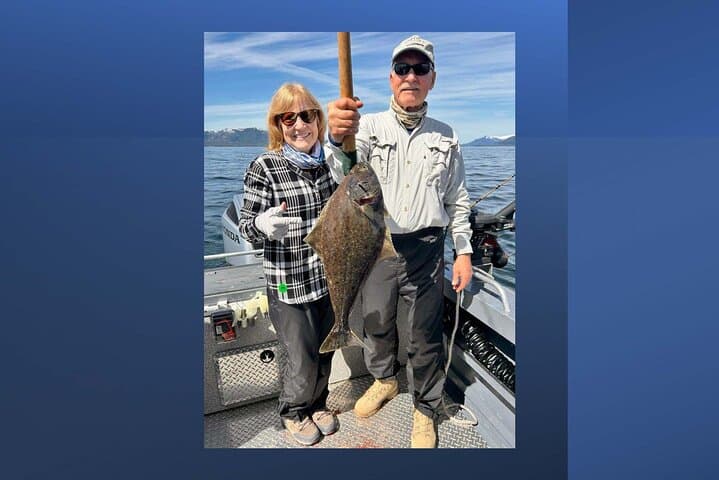 Ketchikan Alaskan Halibut Fishing: Half-Day Deep-Sea Charter & Wildlife Viewing photo 3