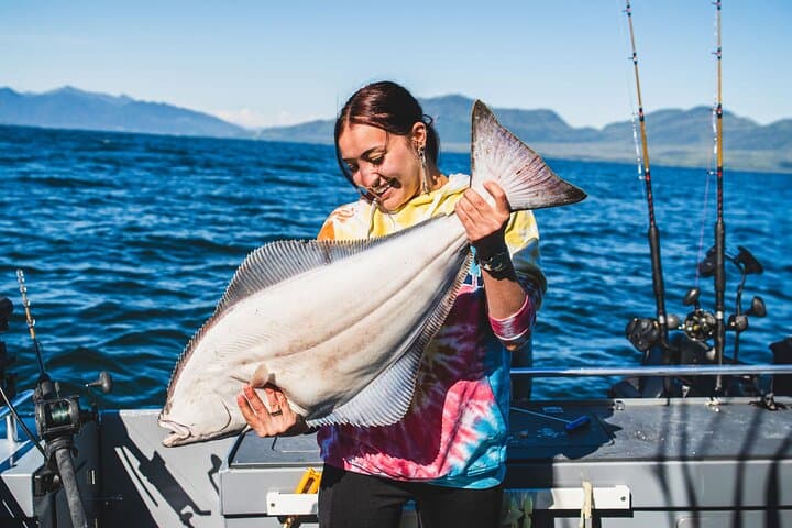 Ketchikan Alaskan Halibut Fishing: Half-Day Deep-Sea Charter & Wildlife Viewing