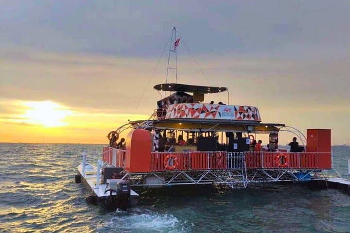 Port Dickson Tour with Dragon Cruise: Beaches, Army Museum & Sunset Boat Ride