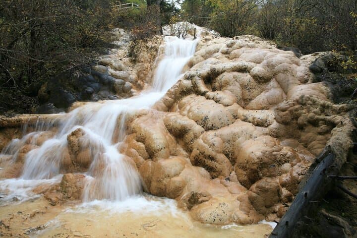 Huanglong Scenic Area: Terrace Pools, Cable Car & Practical Visitor Guide photo 4