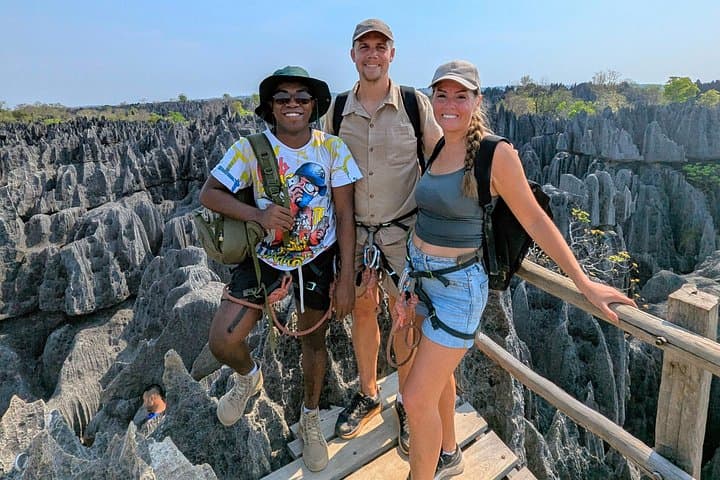 Tsingy de Bemaraha 3-Day Tour from Morondava — Baobab Avenue, Tsingy Spires & Manambolo Canoe Caves photo 3