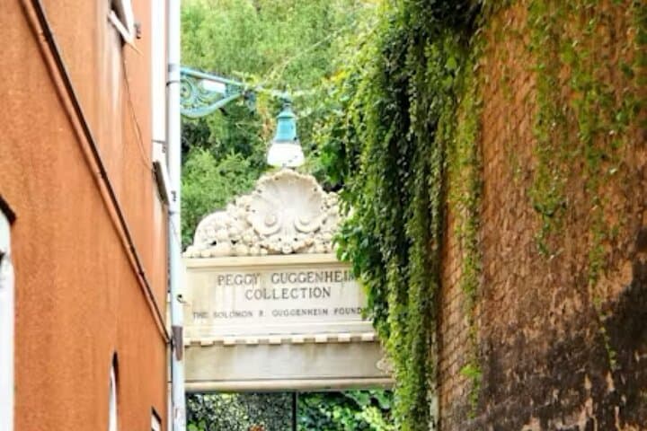 Peggy Guggenheim Collection & Dorsoduro Art Walk — Venice Guided 2‑Hour Tour photo 2