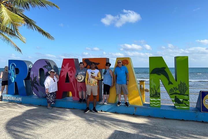 Snorkel the Mesoamerican Reef & Meet Sloths: Roatán Day Tour photo 4