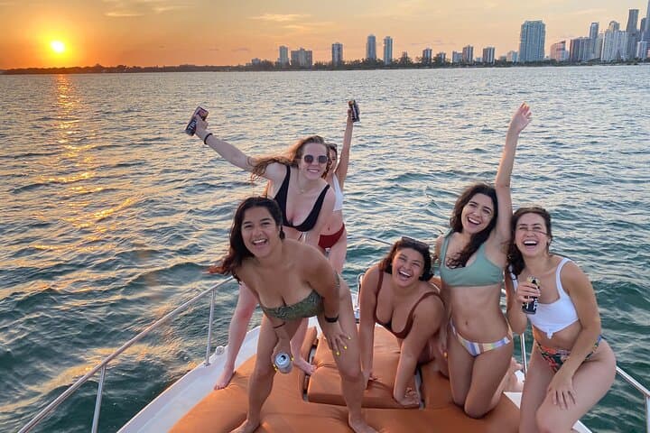 Miami Private Boat Rental: 4-Hour Sea Ray Charter on Biscayne Bay