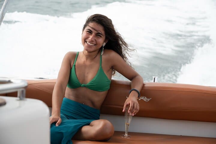 Miami Private Boat Rental: 4-Hour Sea Ray Charter on Biscayne Bay photo 2