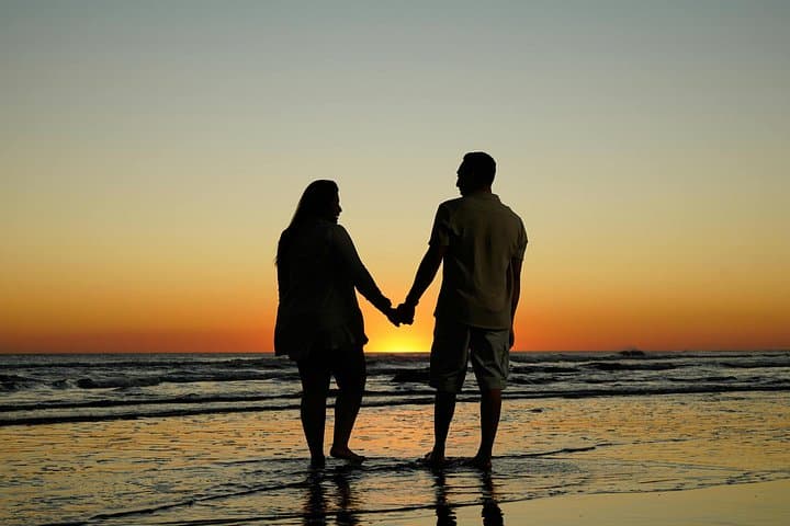 Seaside Smiles: Pacific Beach Family Photo Session at Crystal Pier photo 1