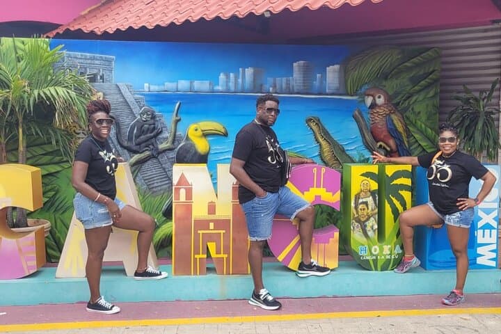 Open-Bus Cancun City Tour: Downtown Highlights, El Meco & Tequila Tasting photo 6