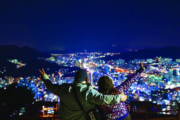 Busan Night Market & Views Minivan Tour — Jagalchi, Gamcheon, Songdo Skywalk photo 4