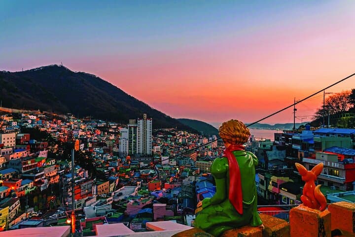 Busan Night Market & Views Minivan Tour — Jagalchi, Gamcheon, Songdo Skywalk