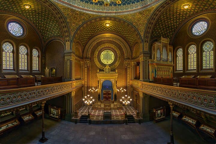 Inside Jewish Prague — Josefov Synagogues, Old Jewish Cemetery & Holocaust Memorial photo 4