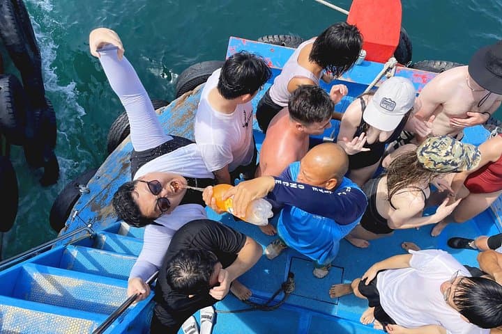 Coral Reef Snorkeling & Floating Bar Party in Nha Trang Bay photo 4
