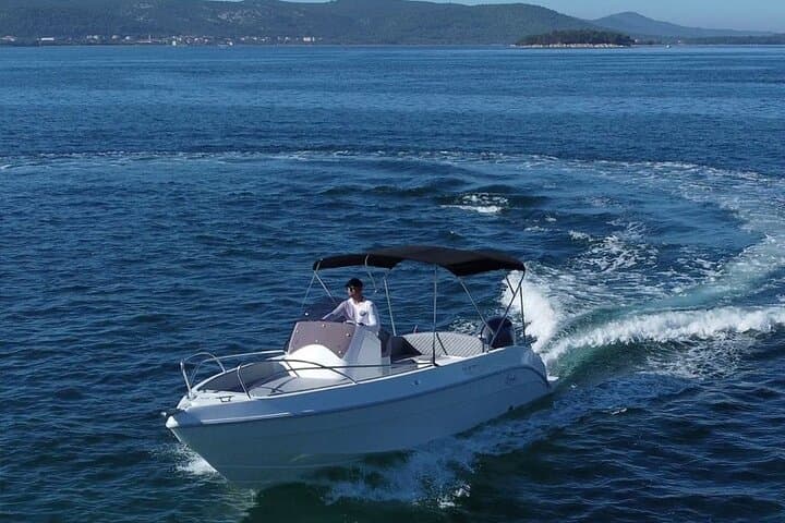 Private Split Boat Tour to Trogir, Blue Lagoon & Čiovo - Snorkel and Swim photo 3