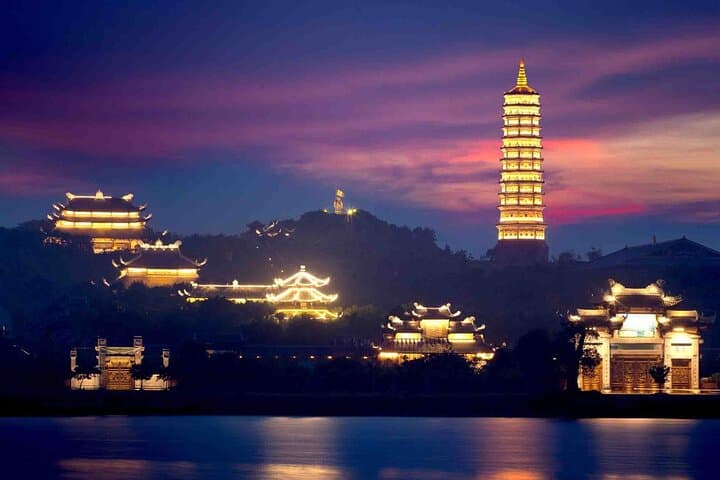 Bai Dinh Pagoda Night Tour: Lanterns, Bell-Ringing & Evening Tea in Ninh Binh
