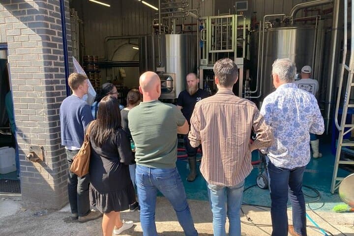 Battersea Craft Beer Walking Tour — Taste 10 Local Brews in 3.5 Hours photo 4