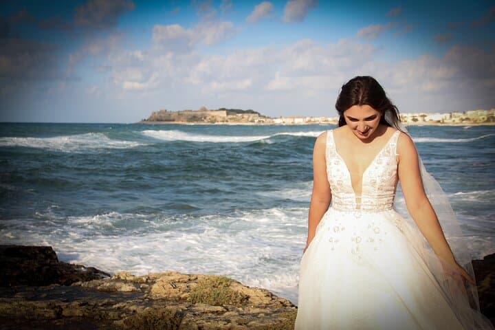 Rethymno Old Town Walking Photo Shoot: Capture the Venetian Harbour & Lighthouse photo 5