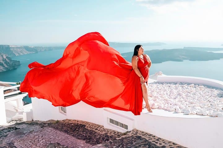 Santorini Photoshoot in Vibrant Dresses — Imerovigli Caldera Portrait Session photo 2