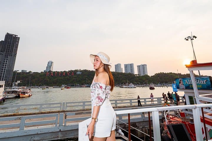 Pattaya Private Boat Rental: 4-Hour Charter on the Gulf of Thailand photo 2