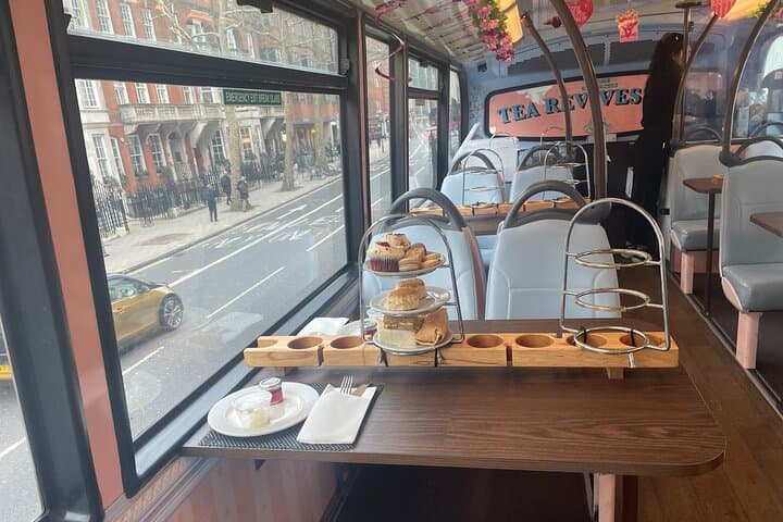 London Afternoon Tea Bus: Panoramic Lower-Deck Tour with Prosecco photo 2