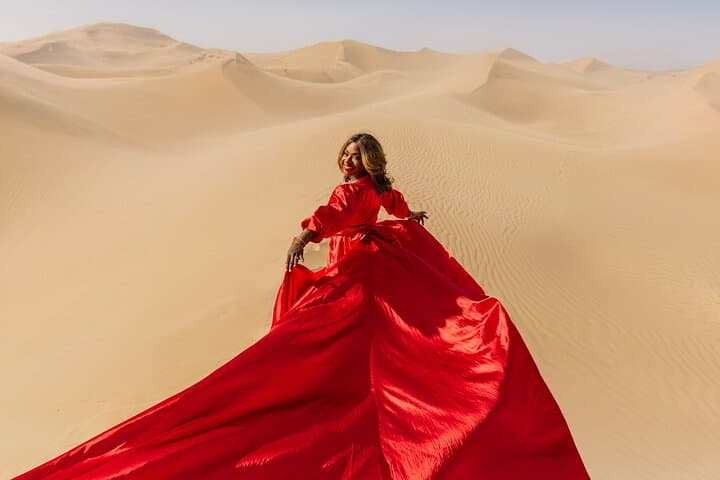 Dubai Flying Dress Photoshoot: Iconic City and Desert Sessions photo 1