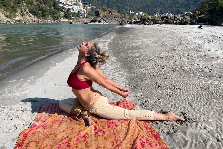 Outdoor Yoga at Ipanema’s Arpoador Park in Rio de Janeiro photo 4