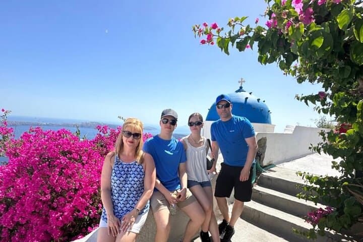 Tailor-Made Santorini Private Tour — Oia, Caldera & Red Beach (3–10 hrs) photo 5