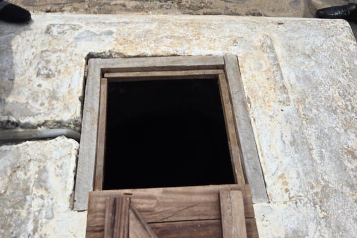 Malabu Guided Tour: Accra to Cape Coast & Elmina — 4‑Hour Private Cultural Experience photo 2