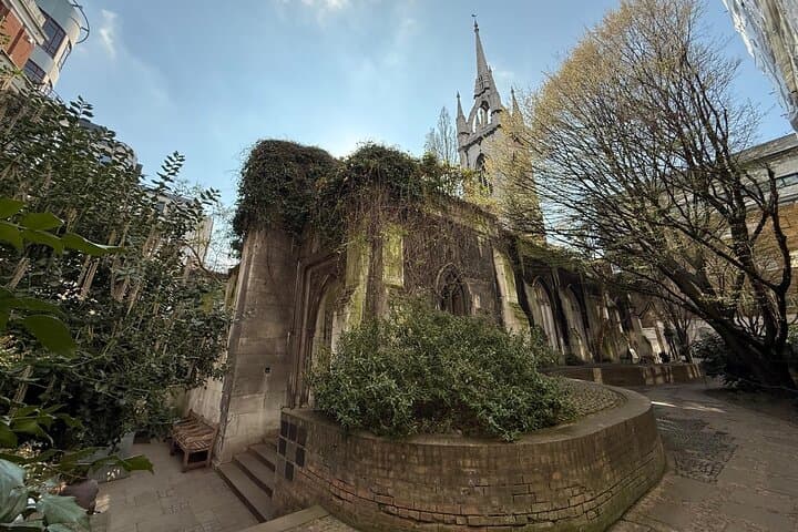 London Blitz Walking Tour & HMS Belfast Visit: WWII History Walk in the City photo 6