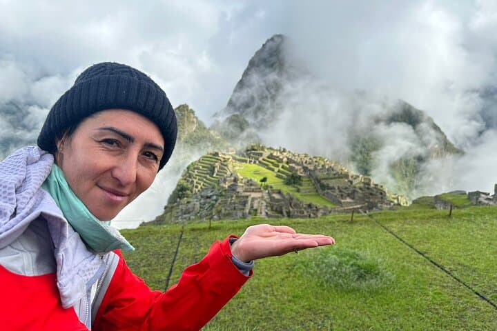 Sacred Valley & Machu Picchu: 2-Day Highlights Tour from Cusco