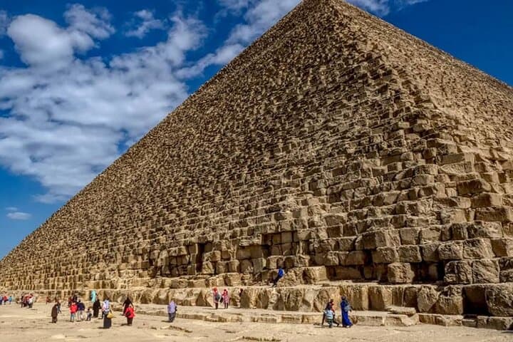 Full-Day Cairo Tour from Hurghada: Pyramids, Sphinx & Egyptian Museum by Bus photo 2