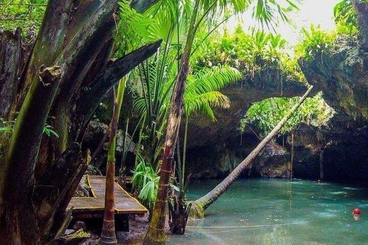 Private Jeep Snorkel Tour Cozumel: Jade Caverns, El Cedral & Money Bar Lunch photo 4