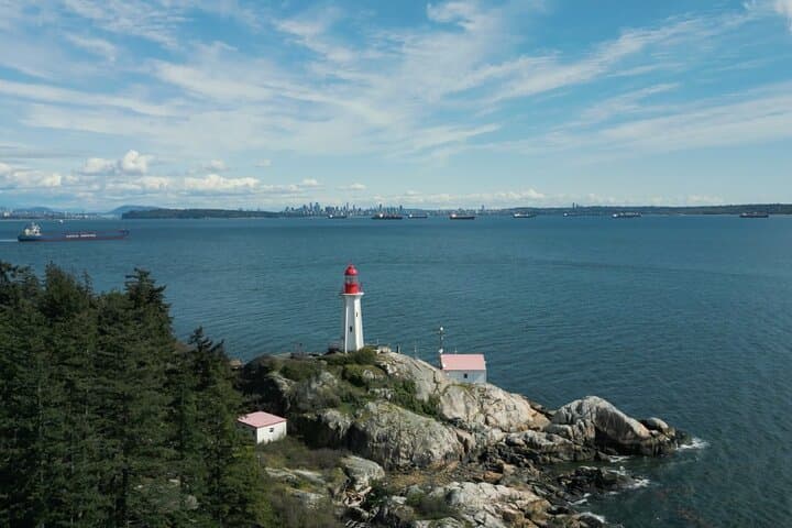 Guided Oceanside Hike in Stanley Park — Coastal Rainforest, Seawall & Wildlife photo 2