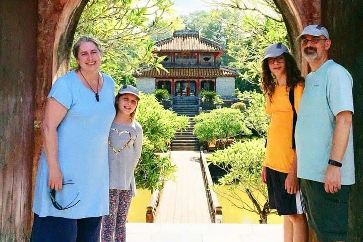 Explore Central Vietnam: 5-Day Da Nang, Hoi An, Hue & Phong Nha Tour photo 4