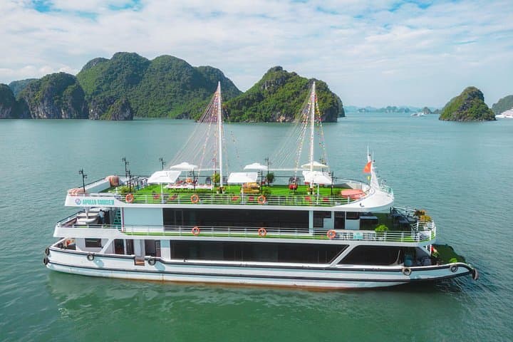 2-Day Ninh Binh and Ha Long Bay: Trang An, Hang Mua & Classic Bay Cruise photo 2