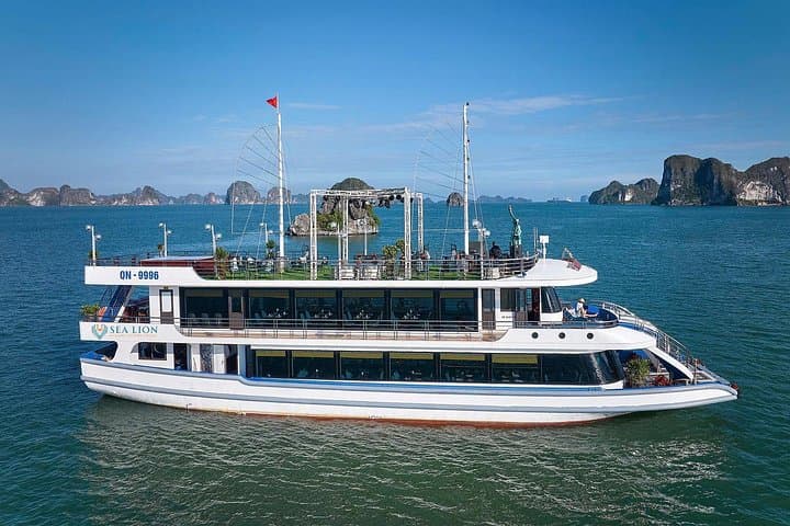2-Day Ninh Binh and Ha Long Bay: Trang An, Hang Mua & Classic Bay Cruise photo 4
